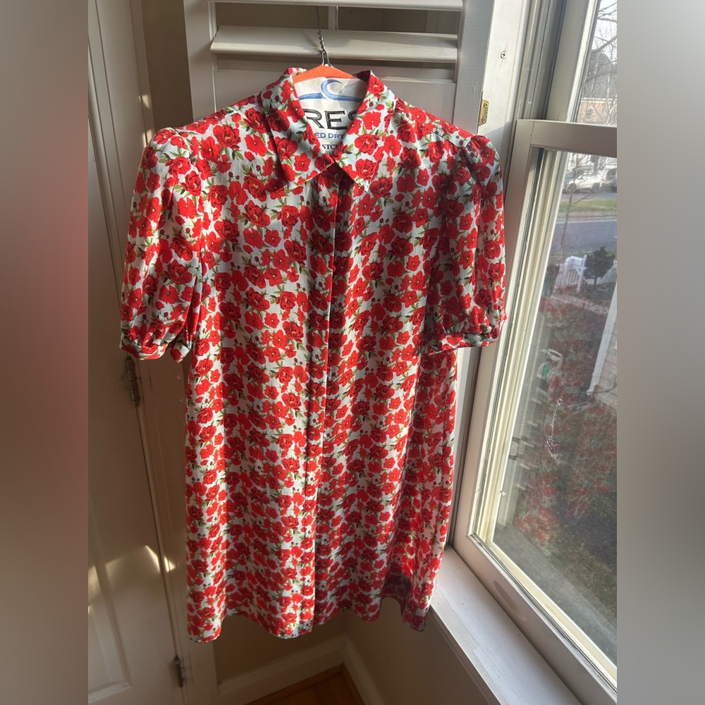 Alice + Olivia by Stacey Bendet — Jem floral shirt dress
Size M
